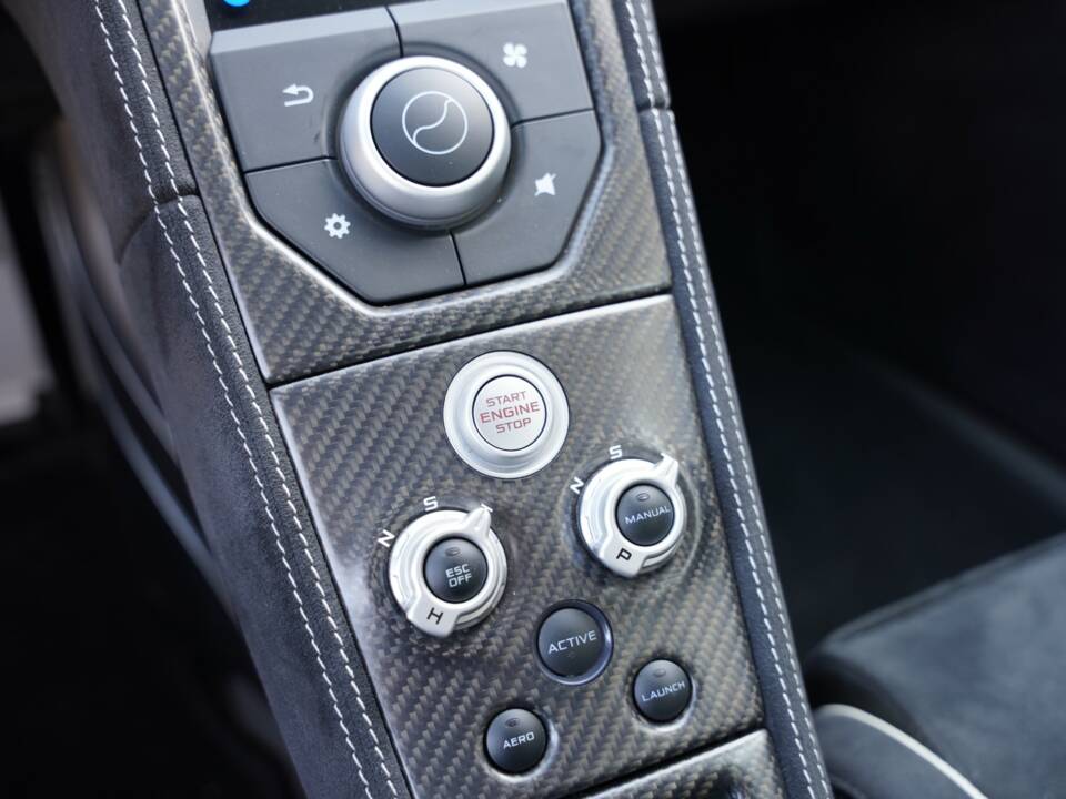 Afbeelding 22/50 van McLaren 675LT (2016)