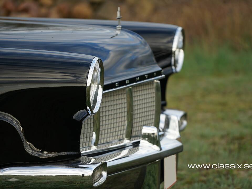 Image 15/24 of Lincoln Continental Mark II (1956)
