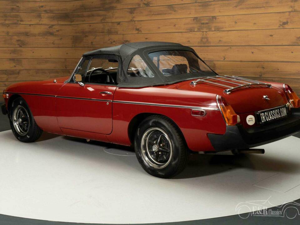 Image 11/19 of MG MGB (1978)