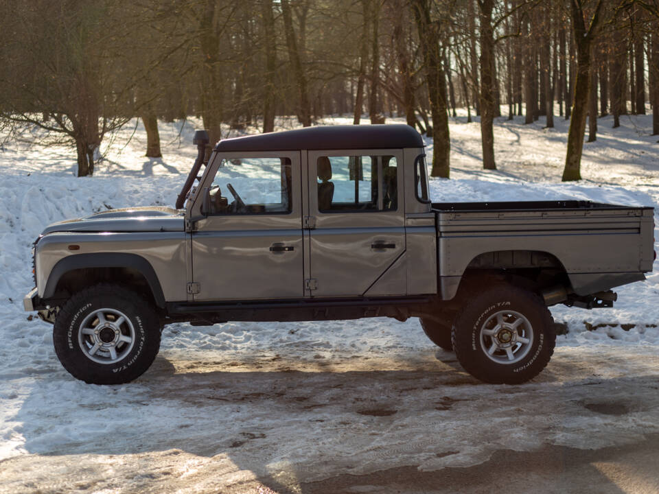 Image 9/98 of Land Rover Defender 130 Double Cab (2008)