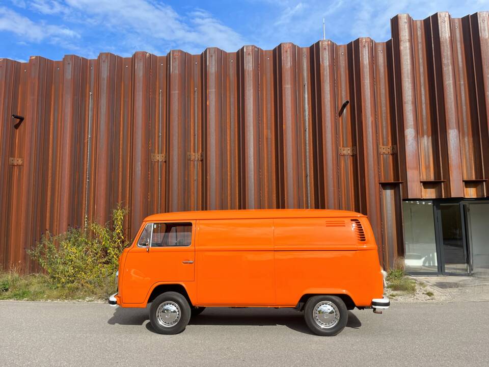 Afbeelding 4/87 van Volkswagen T2b panel van (1977)