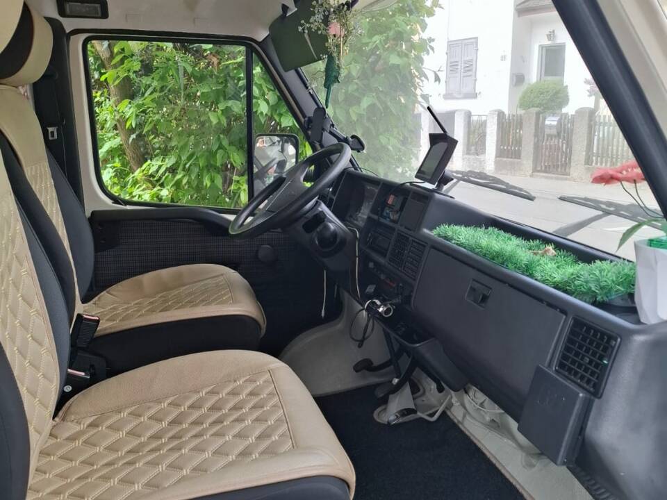 Bild 2/13 von Peugeot J5 2.5 D (1990)