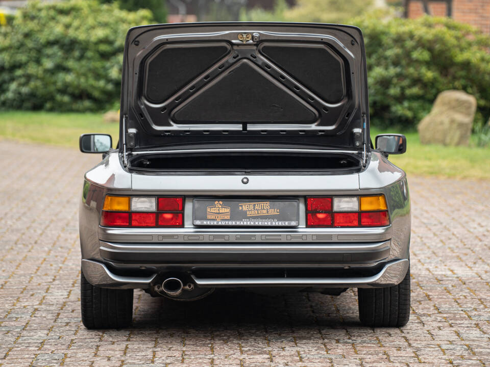 Image 24/42 de Porsche 944 S2 (1991)