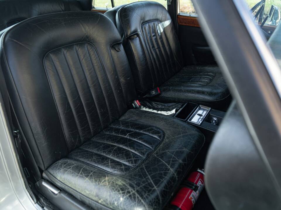 Image 34/50 of Bentley T 1 (1975)