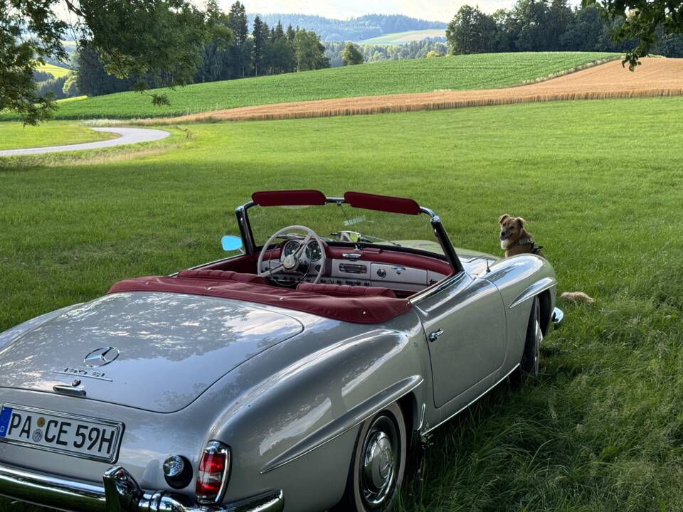 Image 30/54 of Mercedes-Benz 190 SL (1957)