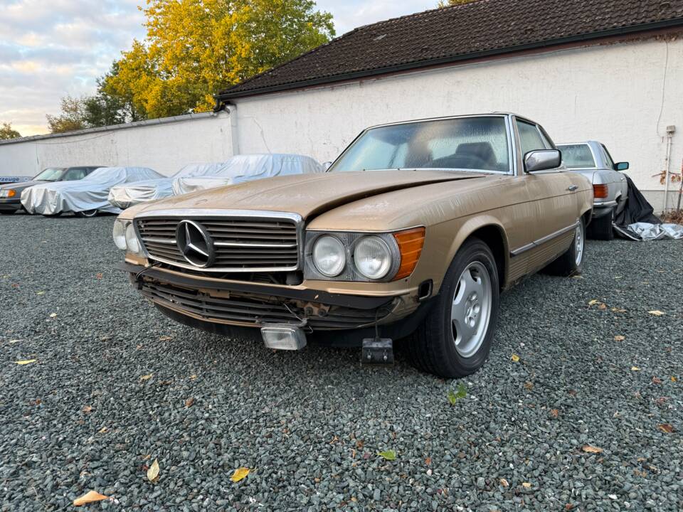 Image 2/10 de Mercedes-Benz 380 SL (1983)