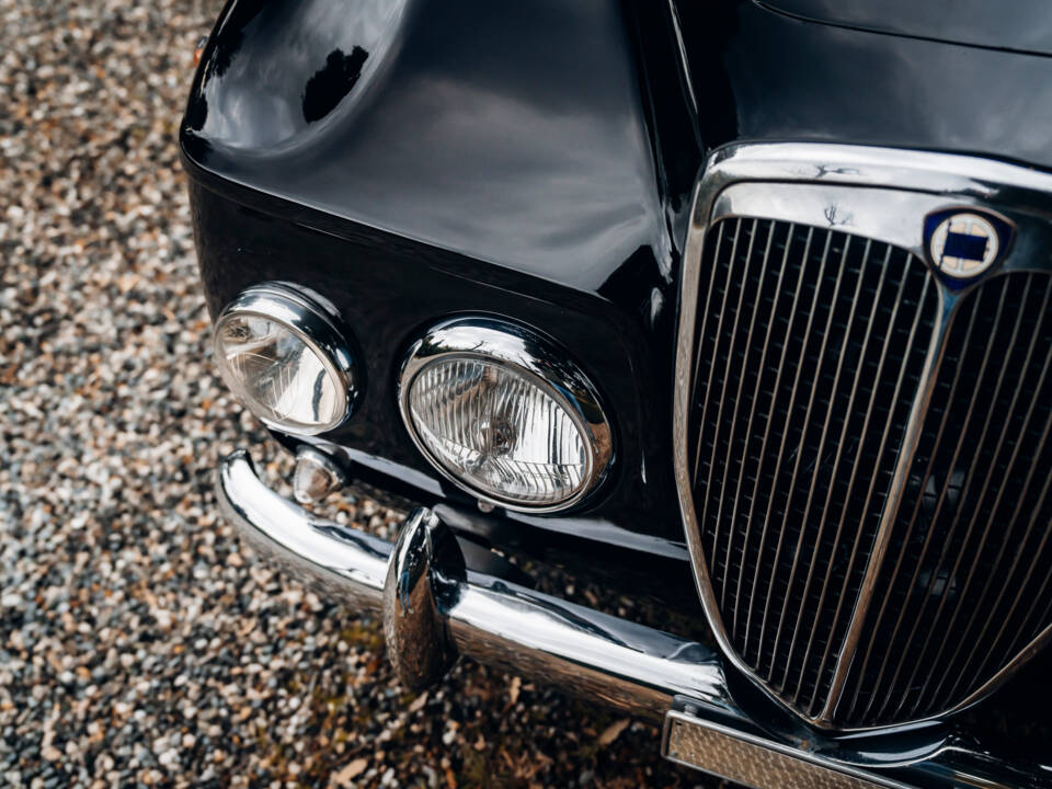 Image 18/51 of Lancia Aurelia B52 Bertone (1951)