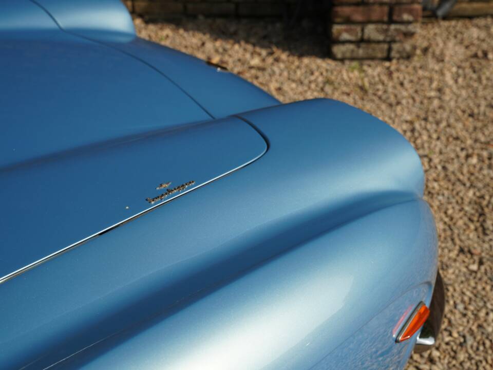 Image 38/50 de Lamborghini 400 GT (1967)