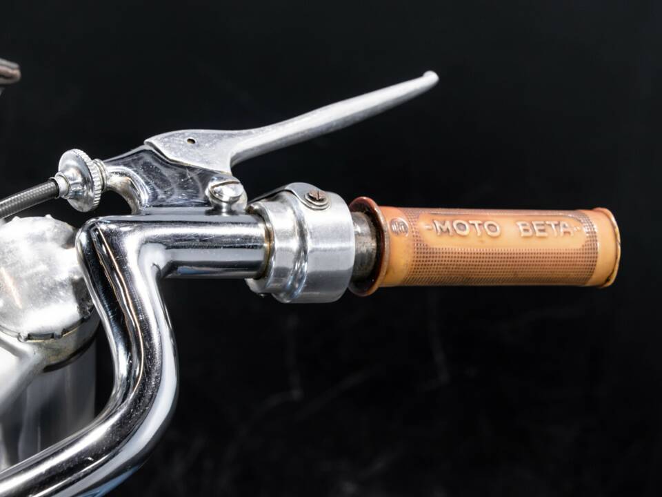 Image 11/25 of Beta DUMMY (1953)