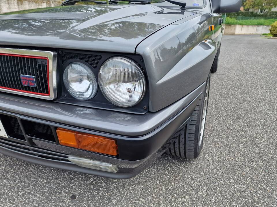 Bild 6/37 von Lancia Delta HF Integrale 16V (1990)