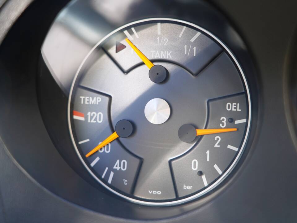 Afbeelding 16/16 van Mercedes-Benz 450 SEL 6,9 (1980)