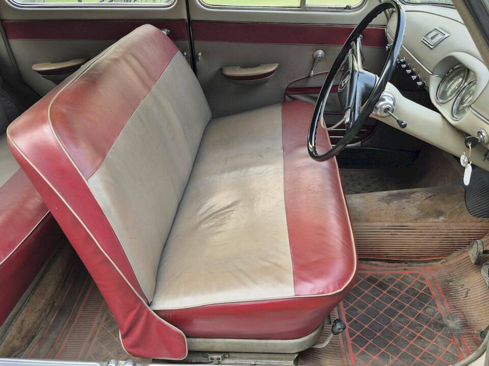 Image 21/53 of Lancia Appia C10 (1957)