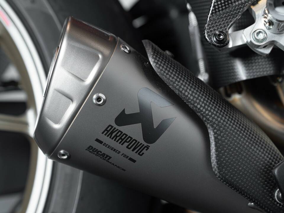 Bild 38/44 von Ducati DUMMY (2019)