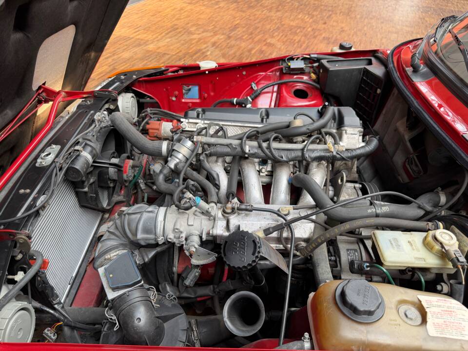 Image 36/42 of Saab 900 2.0i 16V (1991)