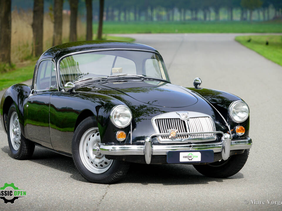 Image 15/50 de MG MGA Twin Cam (1958)