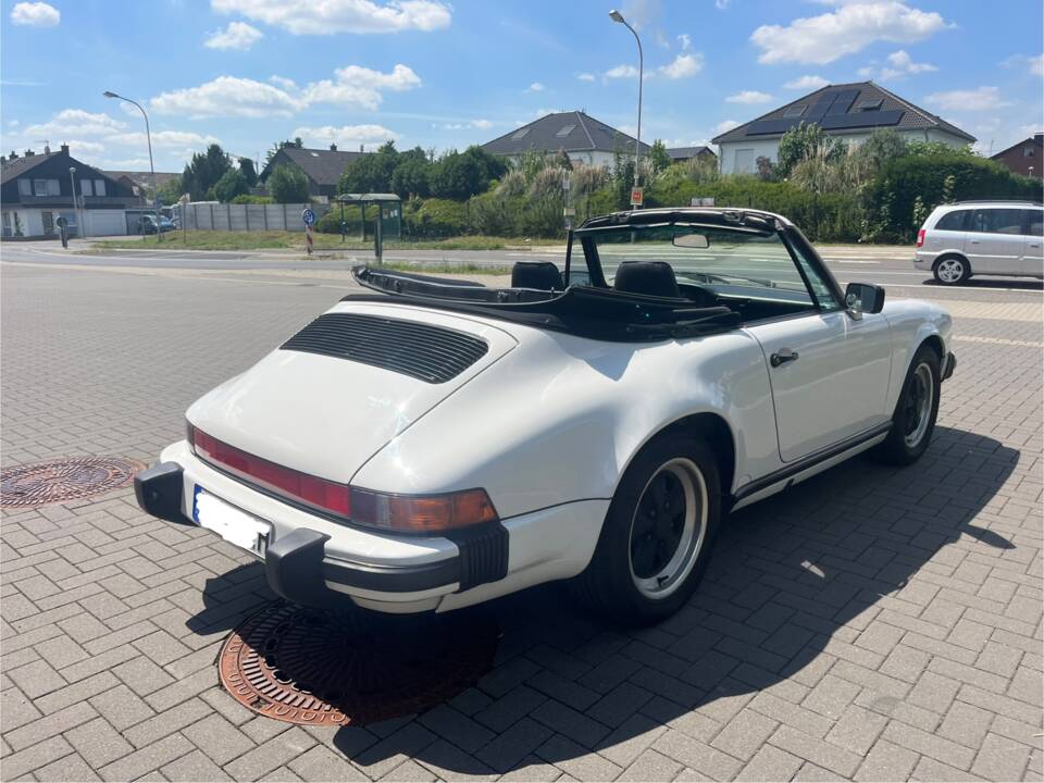 Immagine 10/18 di Porsche 911 Carrera 3.2 (1986)