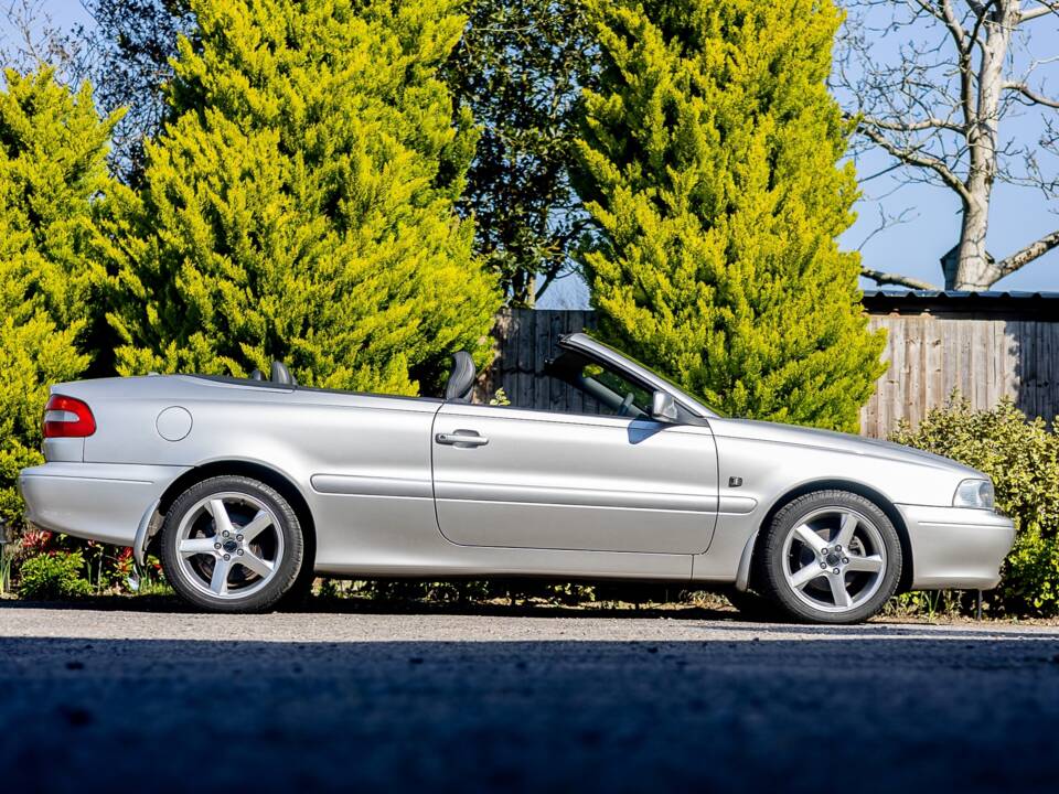 Image 2/48 of Volvo C70 2.0 T (2001)