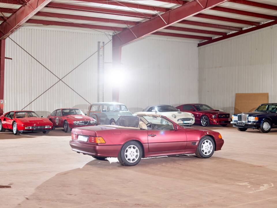 Image 17/43 of Mercedes-Benz 500 SL (1992)