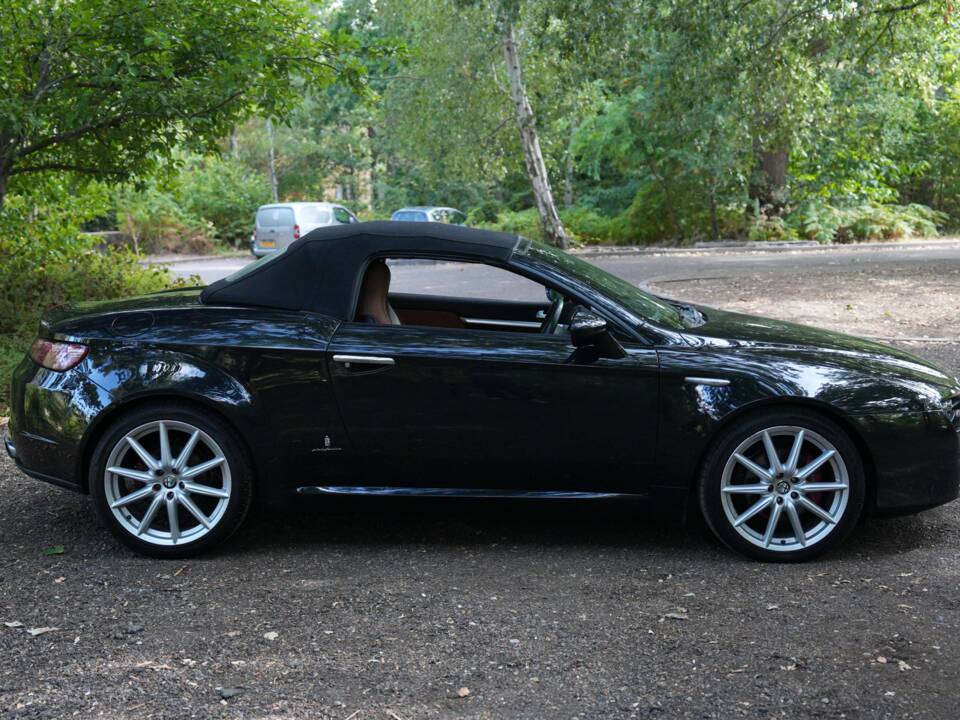 Bild 34/50 von Alfa Romeo Spider 3.2 V6 (2008)