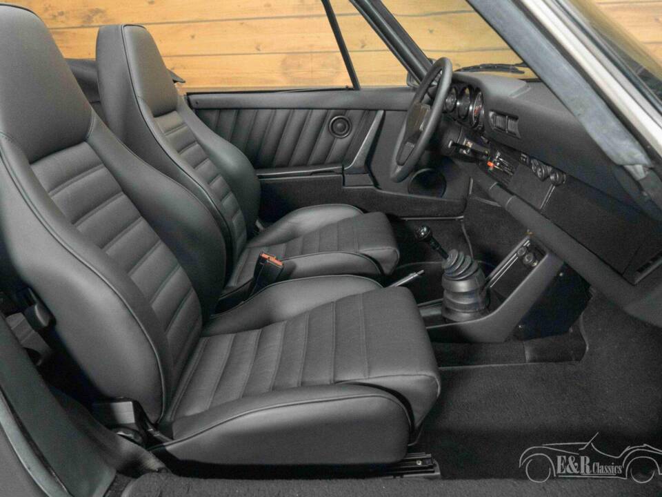 Image 8/19 of Porsche 911 SC 3.0 (1983)