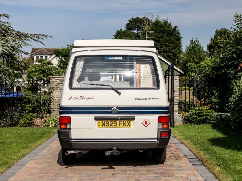 Image 7/37 of Volkswagen T4 California 2.0 (1996)