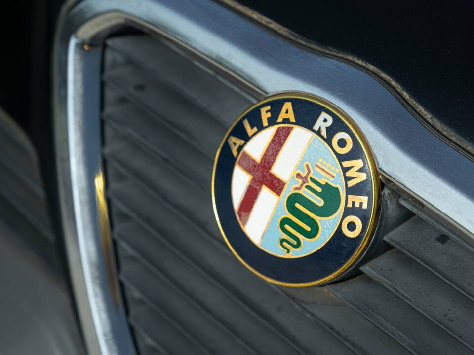 Image 10/50 of Alfa Romeo 75 2.0 Twin Spark (1990)