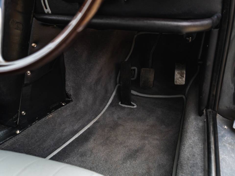 Bild 28/43 von Jensen FF (1969)