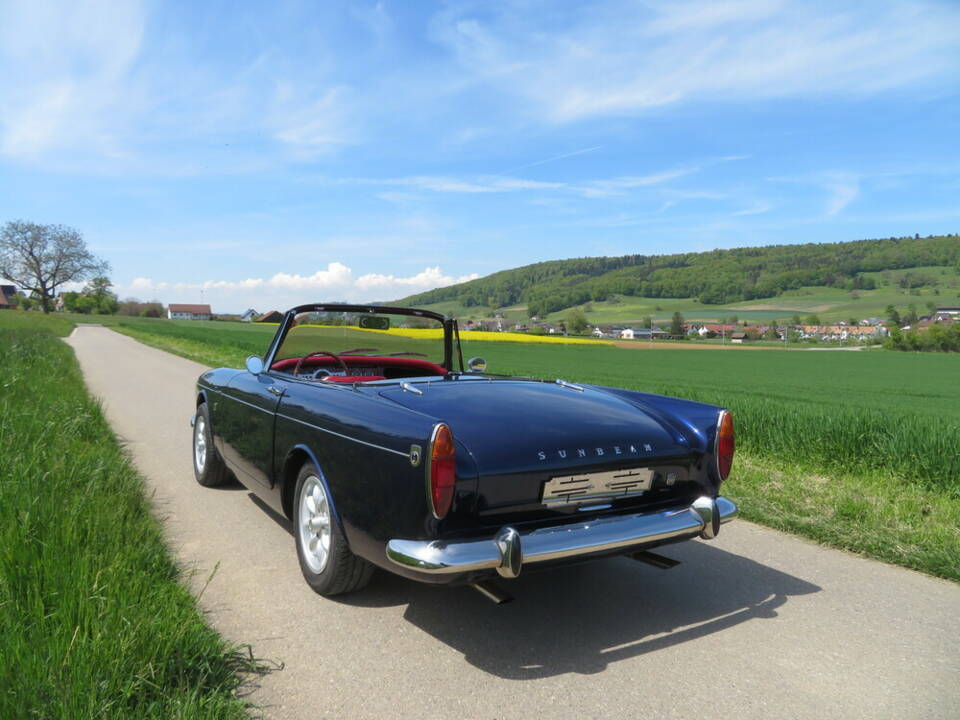 Image 2/23 de Sunbeam Tiger Mk I (1966)