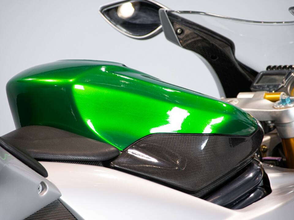 Bild 36/50 von Benelli DUMMY (2002)