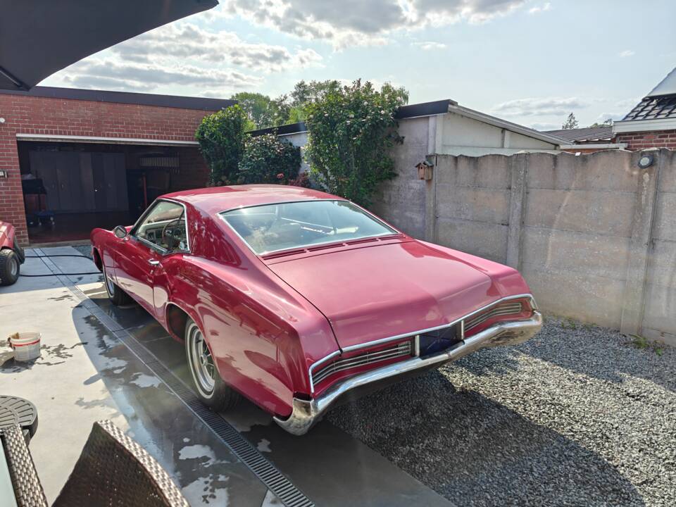 Image 4/17 de Buick Riviera Coupe (1967)