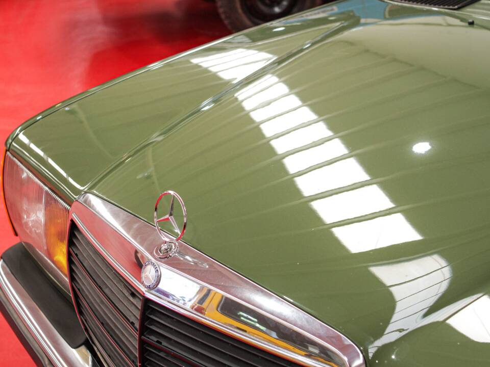 Bild 50/54 von Mercedes-Benz 250 T (1979)