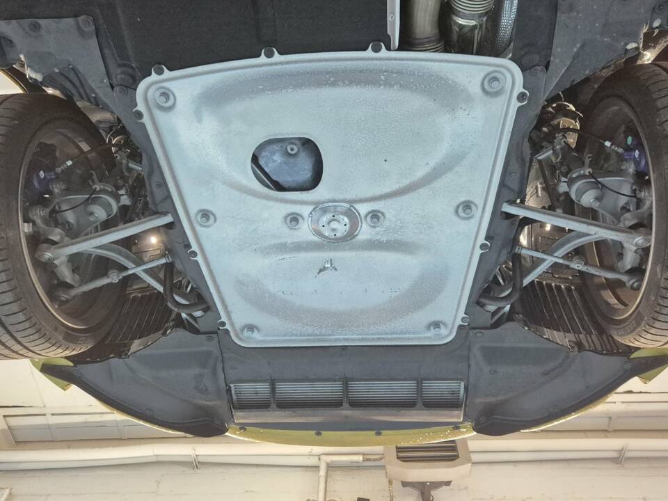 Image 86/98 of BMW M4 (2014)