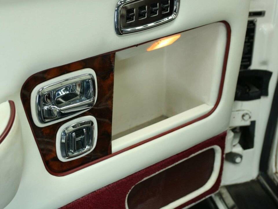 Afbeelding 10/50 van Rolls-Royce Corniche III (1991)