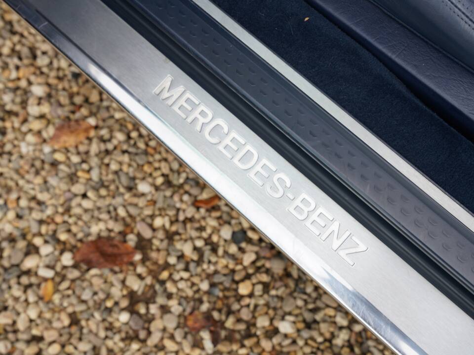 Image 37/50 de Mercedes-Benz 300 SL (1991)