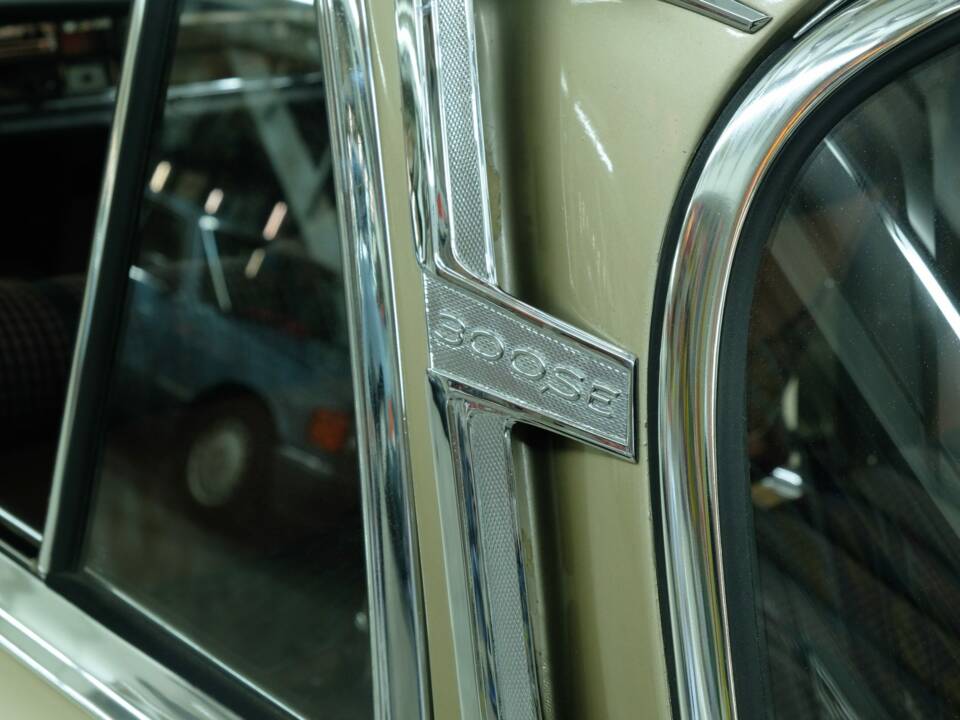 Image 38/50 of Mercedes-Benz 300 SE (1964)