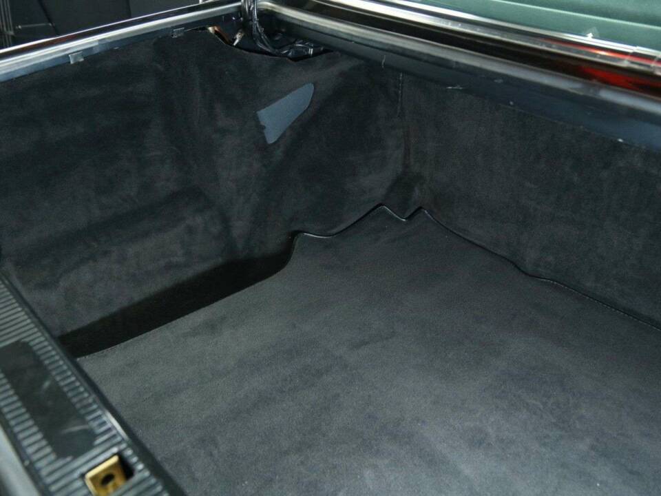Immagine 48/50 di Mercedes-Benz 560 SEC (1990)