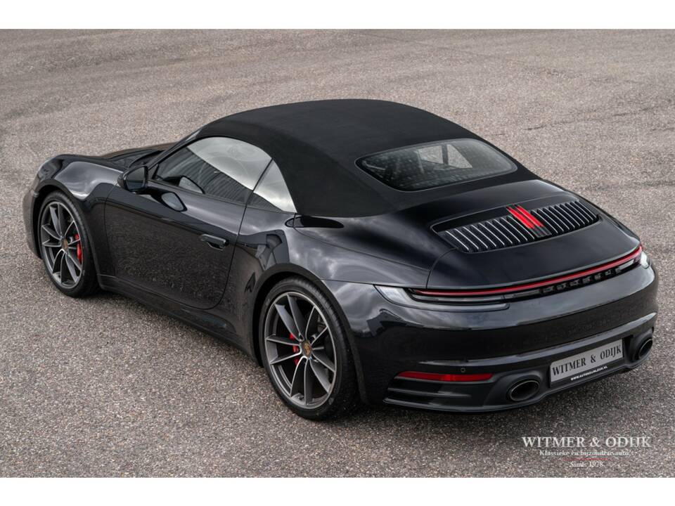 Image 2/39 de Porsche 911 Carrera 4S (2019)