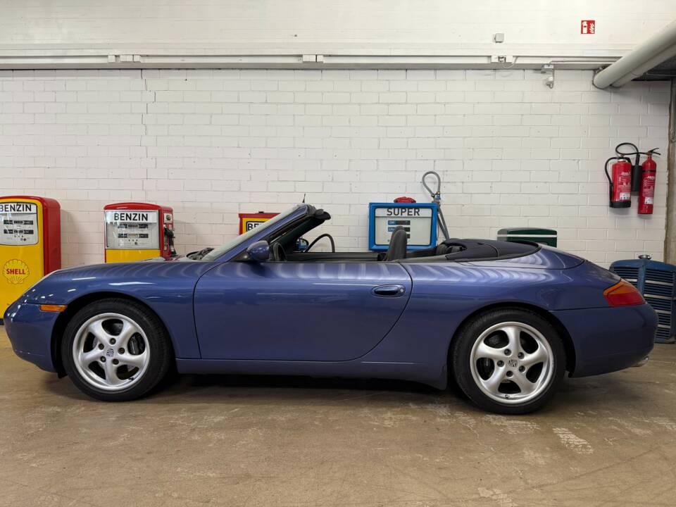 Image 21/23 of Porsche 911 Carrera (1998)