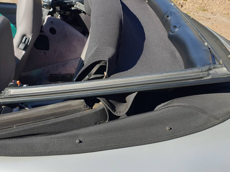 Image 37/116 of Porsche 911 Carrera (1997)