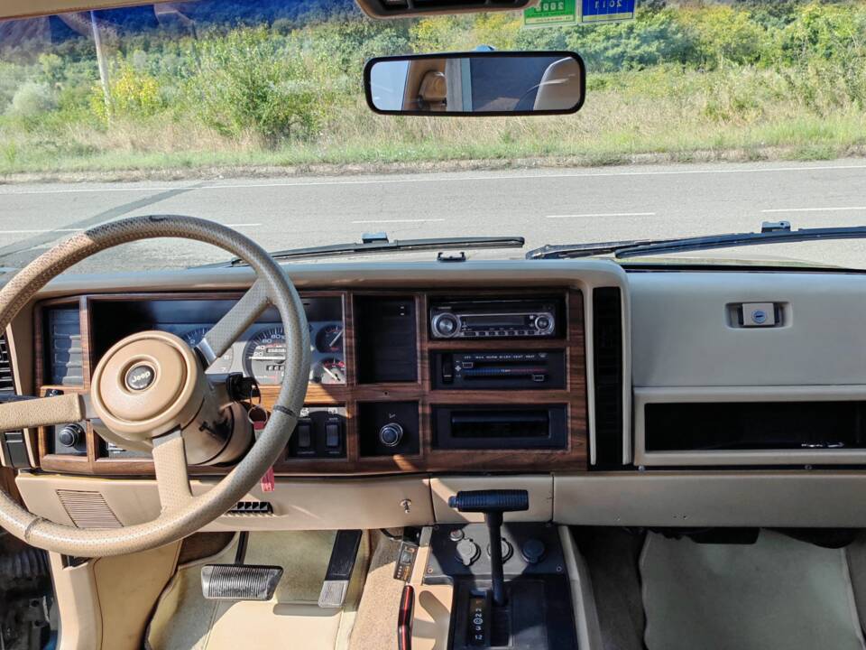 Immagine 22/37 di Jeep Cherokee (1991)