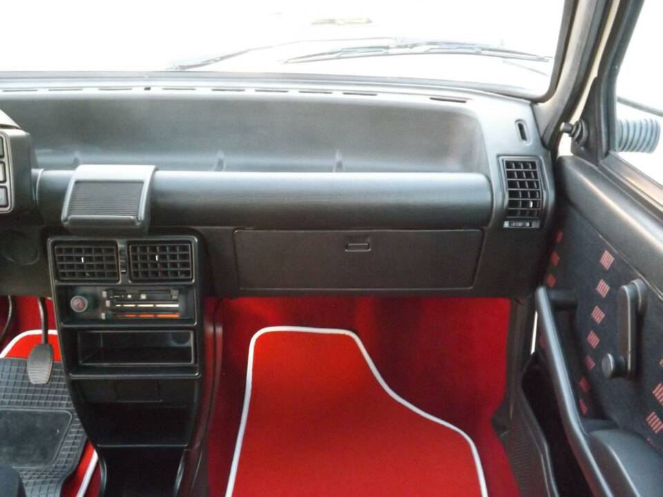 Image 18/50 of FIAT Uno Turbo i.e. Racing (1991)