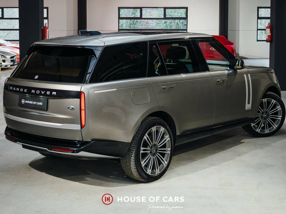 Image 7/25 of Land Rover Range Rover D350 (2022)