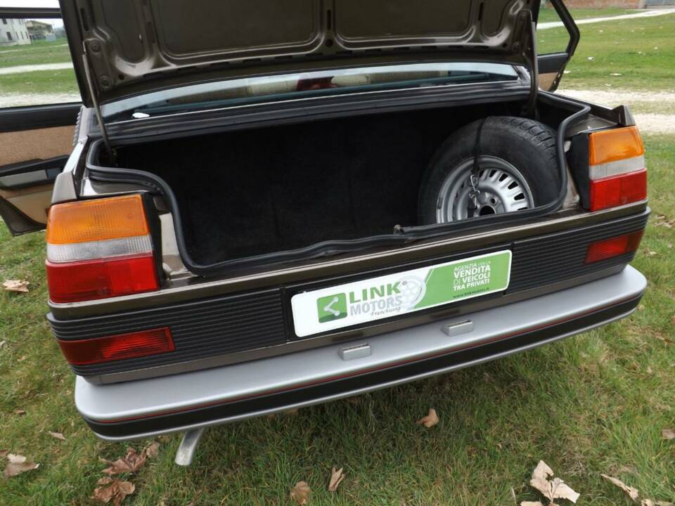 Image 23/50 of Alfa Romeo Giulietta 1.6 (1984)