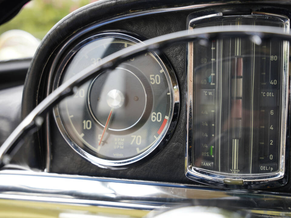 Imagen 46/50 de Mercedes-Benz 300 SL Roadster (1961)