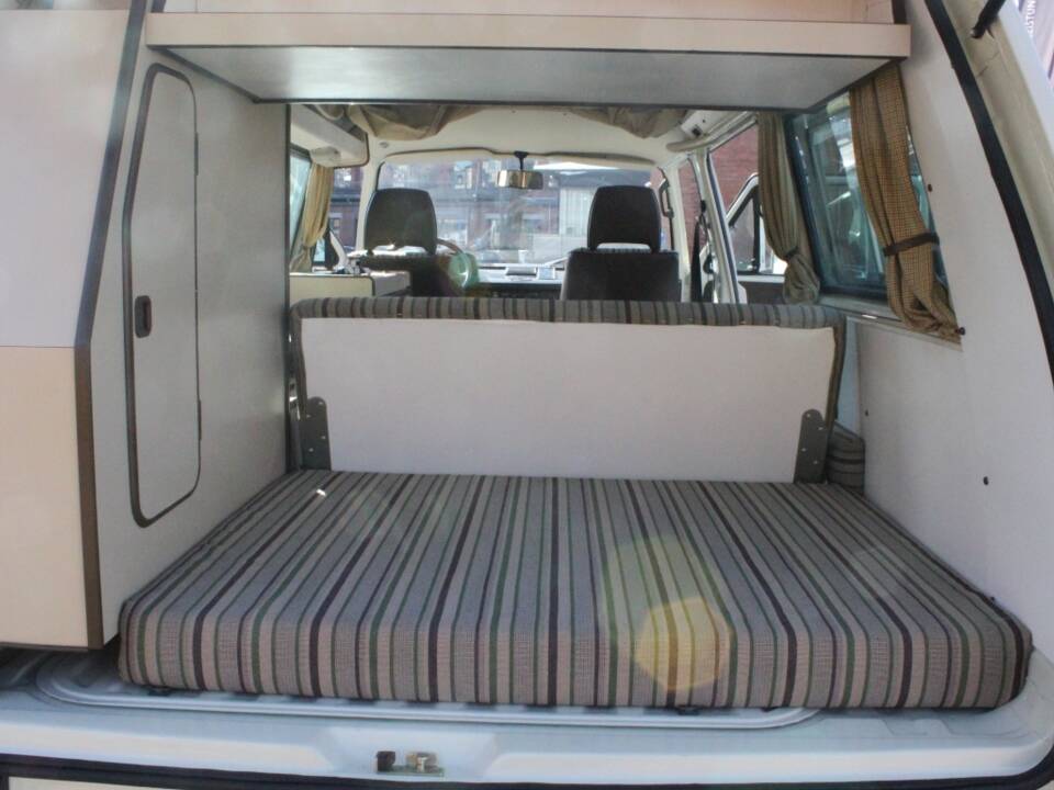 Bild 8/24 von Volkswagen T3 Camper 2.0 (1982)