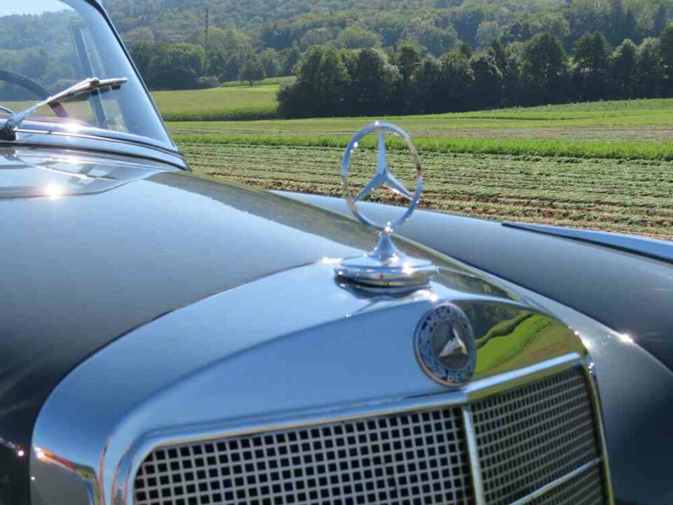 Image 20/25 of Mercedes-Benz 220 S Cabriolet (1957)
