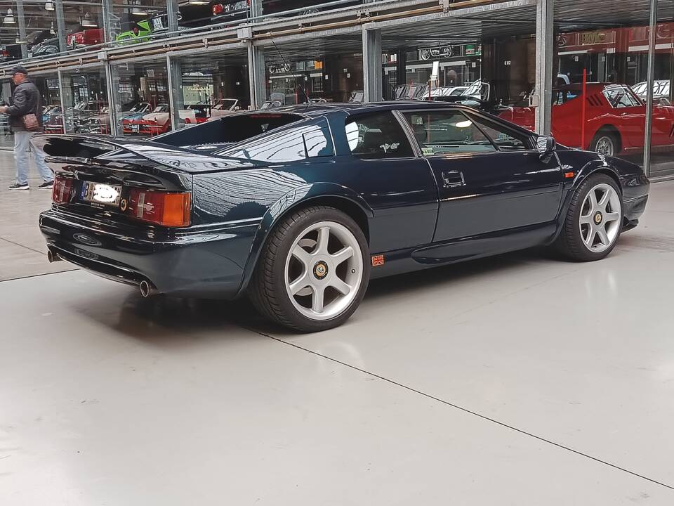 Image 7/18 de Lotus Esprit V8 BiTurbo (2001)