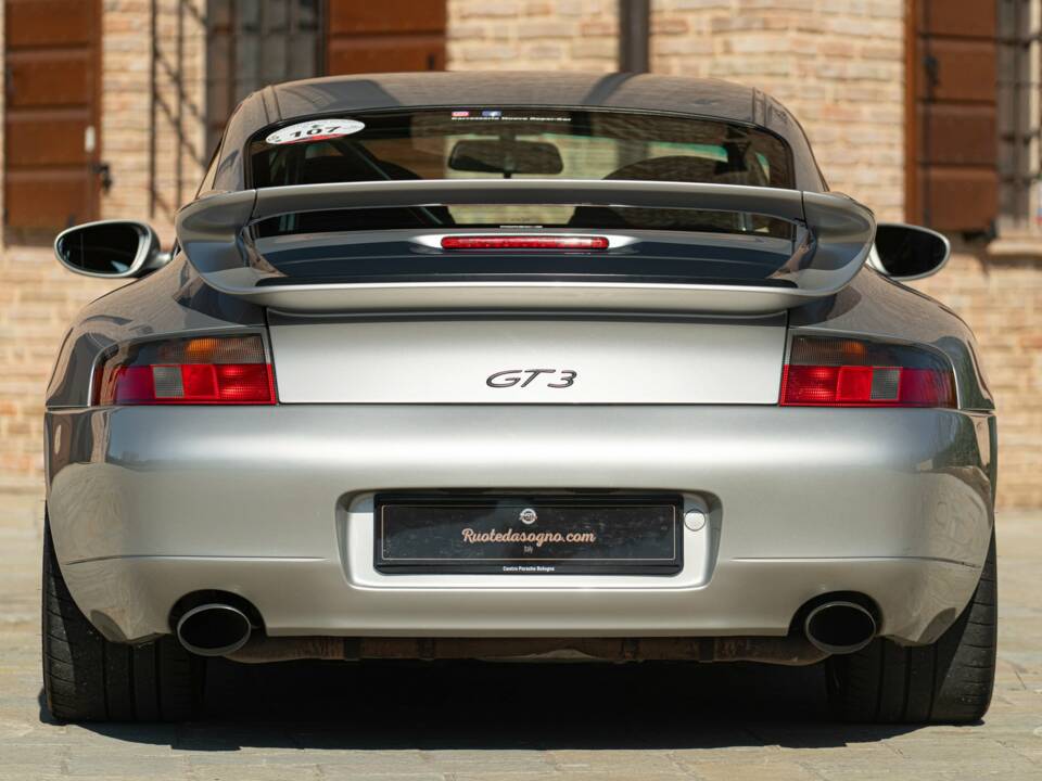 Immagine 8/50 di Porsche 911 GT3 (2000)