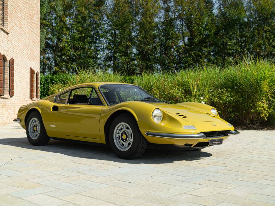 Image 3/50 of Ferrari Dino 246 GT (1971)