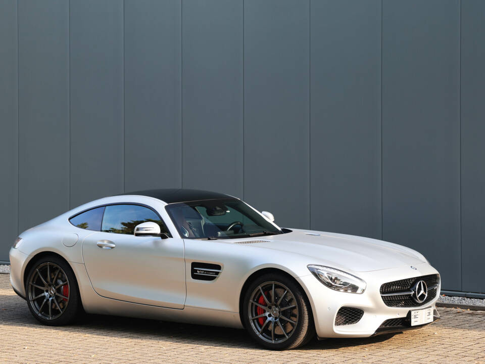 Image 7/56 of Mercedes-AMG GT-S (2017)